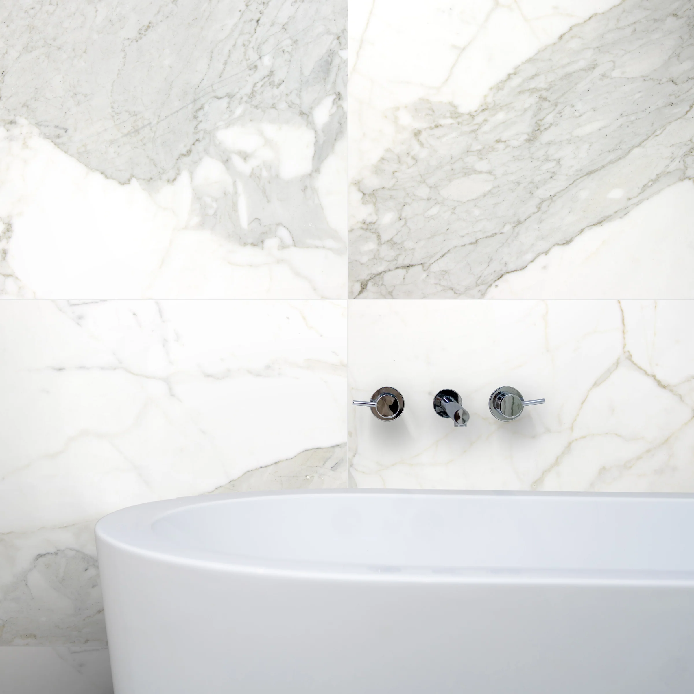 Calacatta Gold Marble 24X24 Honed - Image 2