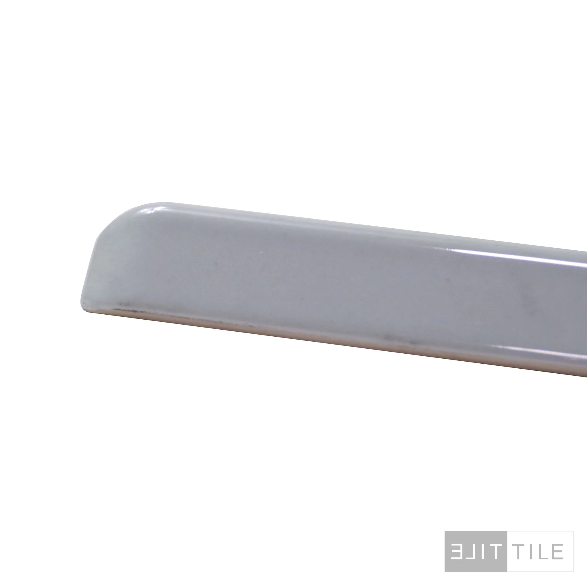 Sanitary Restaurant Cove Base Outside Corner 1X6 Grey Glossy - Image 3