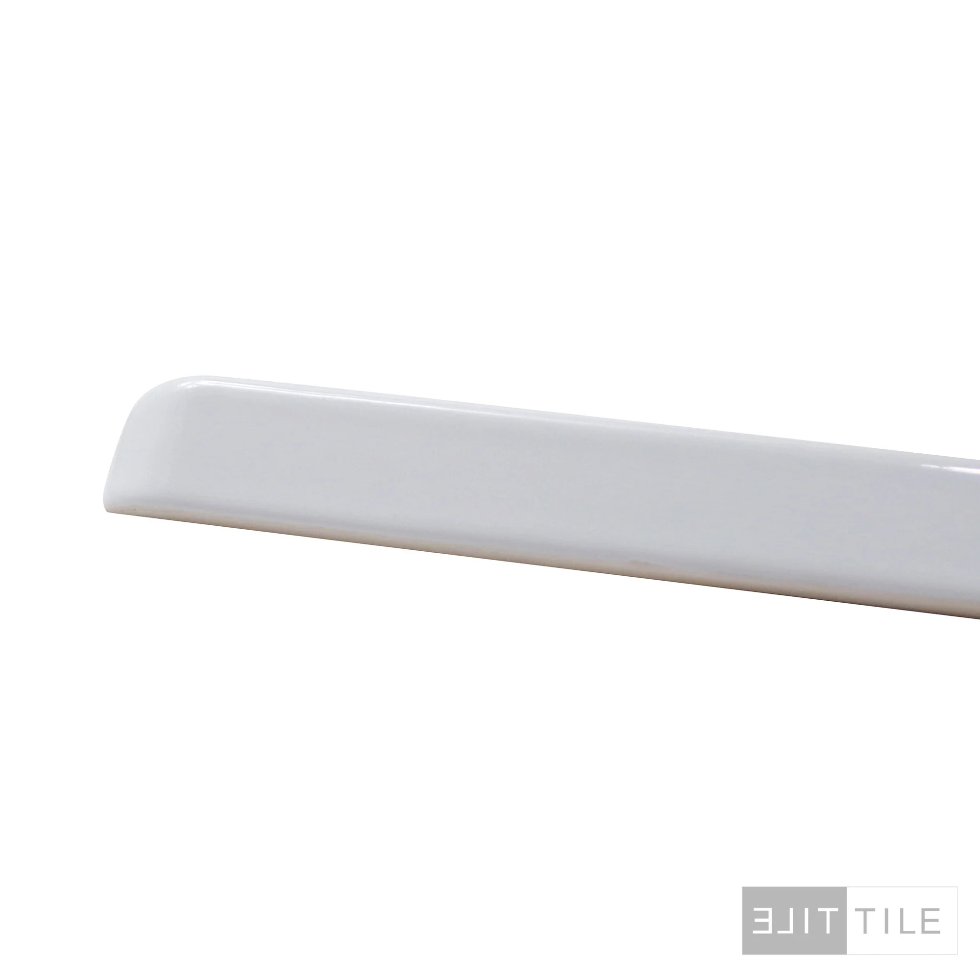 Sanitary Restaurant Cove Base Outside corner 1X6 White Glossy - Image 3