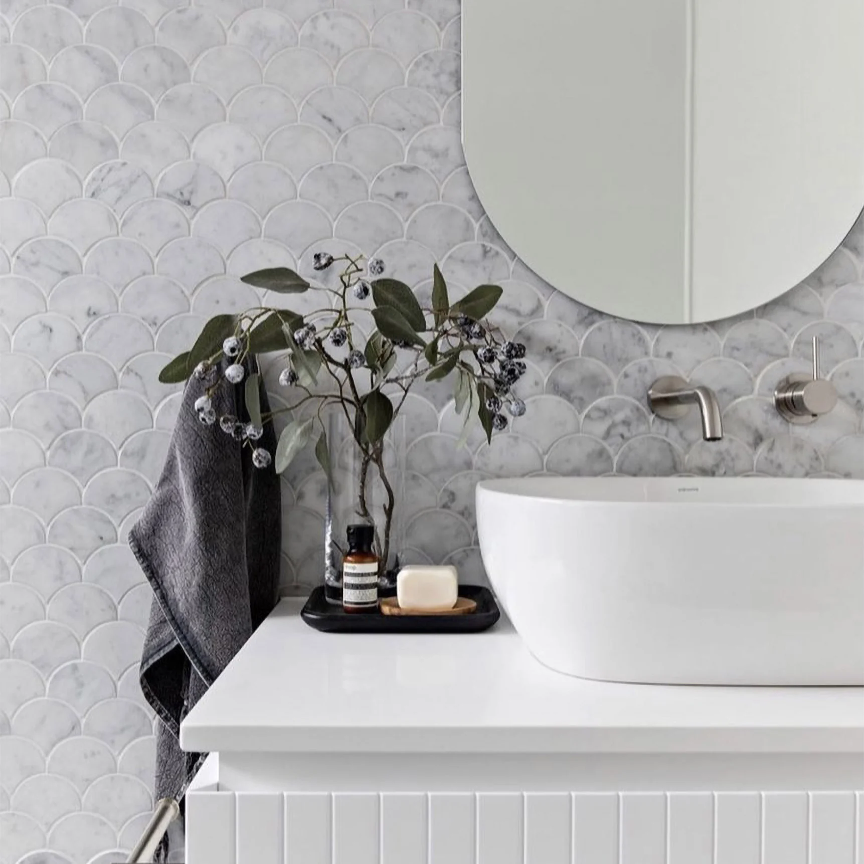 White Carrara Marble 1" Fan Honed Mosaic - Image 2
