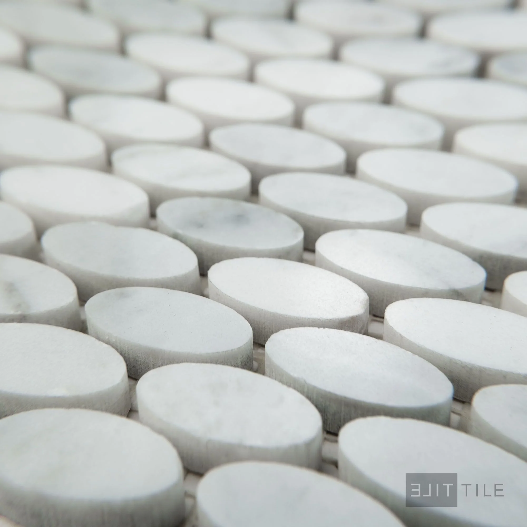 White Carrara Marble Oval Polished Mosaic - Image 3